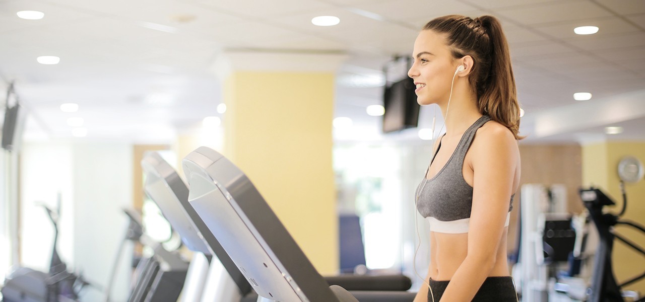 家馬拉松是在家里馬拉松嗎？